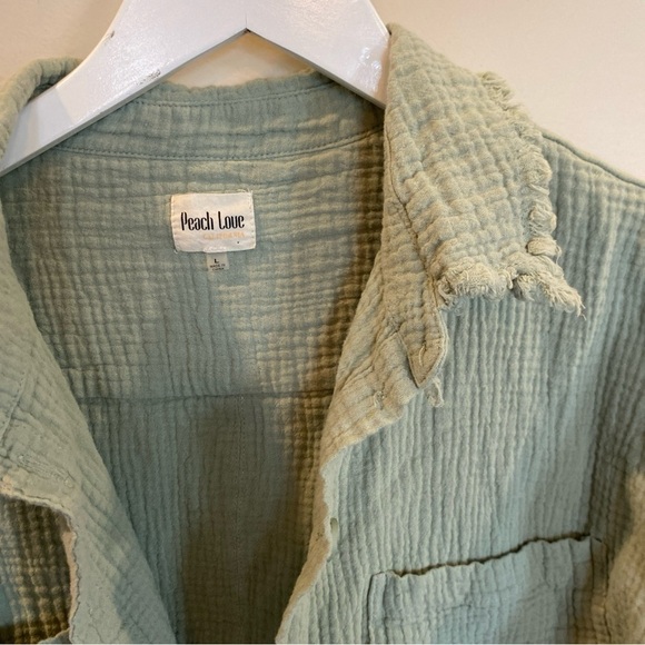 Peach Love Cropped Gauze Long Sleeve Button Down Green Large Oversized Raw Hem - Picture 2 of 6